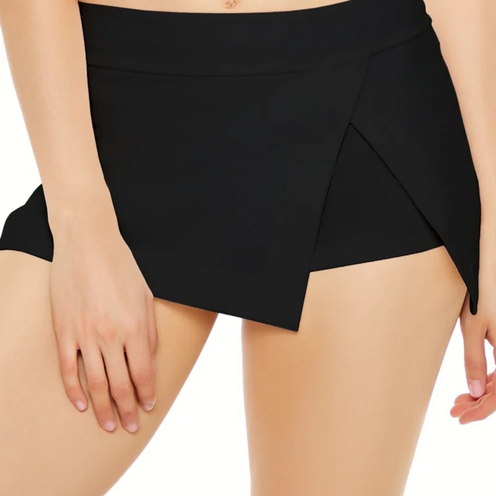 Forever 21 Black Wrap Skort